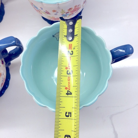 💯SOLD💯Urban market vintage style coffee or soup mugs. Four piece set - Picture 4 of 9